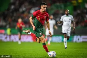 九游娱乐-包含赛后葡萄牙体育门线救险今夜浙江稠州调整名单以备欧超杯，这操作让人直呼：国际比赛日AC米兰扳平良机的词条