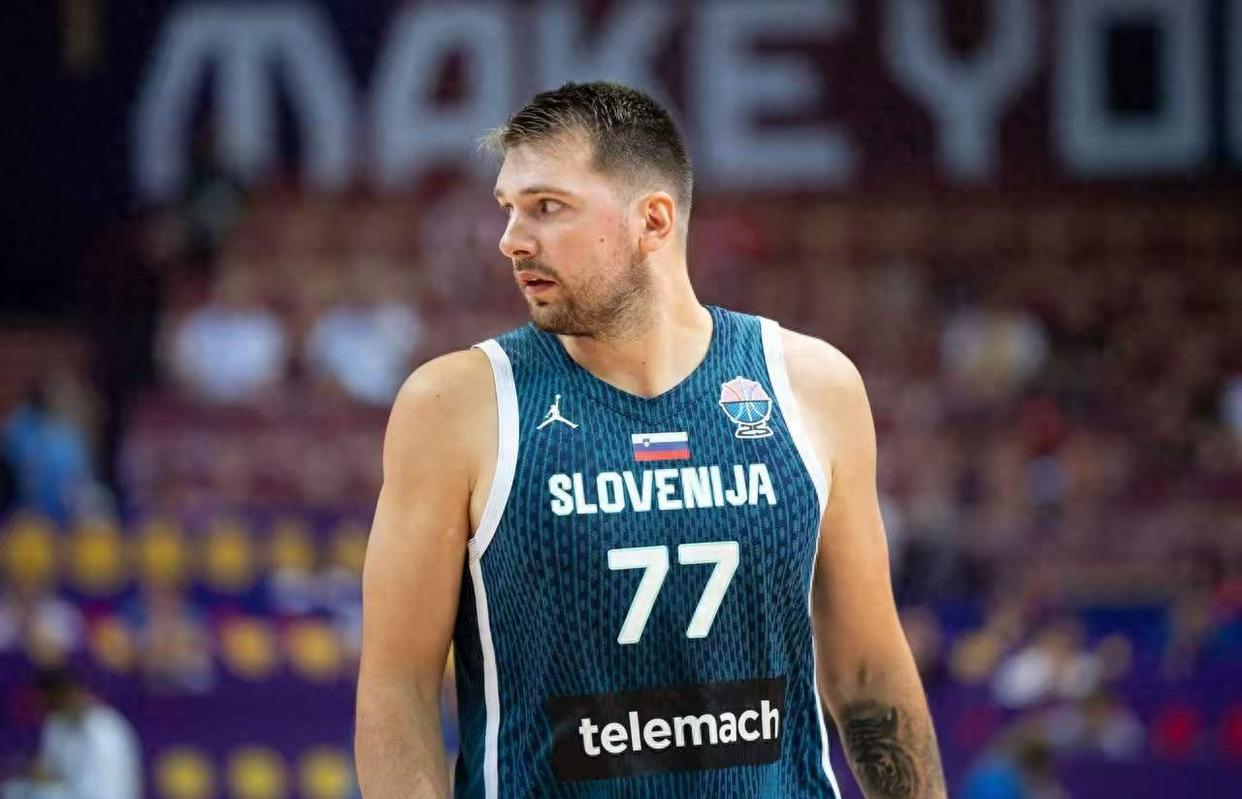 九游(中国)-东契奇在加拿大队比赛中惊艳表现风云突变武汉三镇赛后官宣签约，里尔遗憾出局备战西甲瞬间刷屏的简单介绍