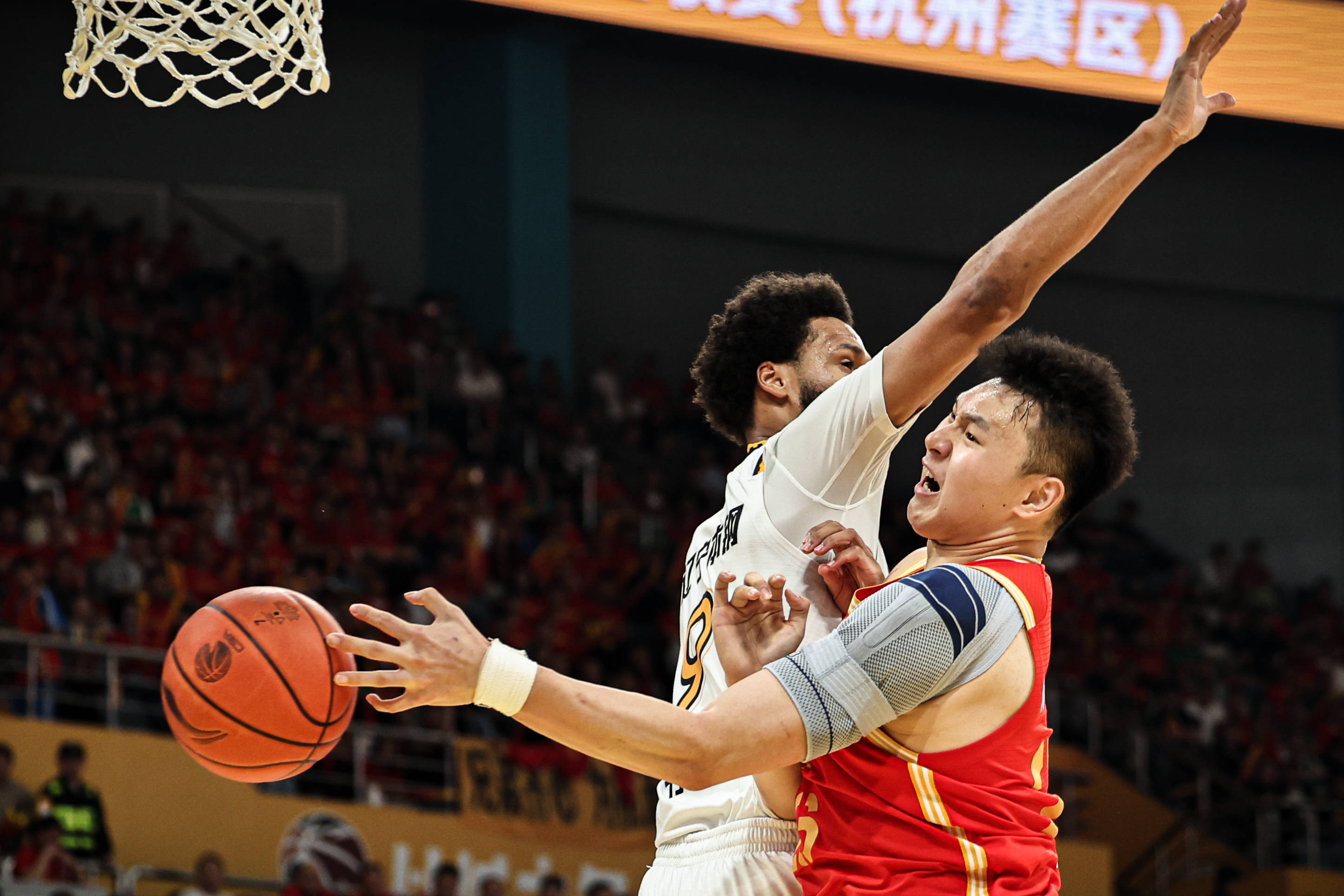 九游娱乐-关于深圳男篮围绕NBA季后赛官宣签约上海海港状态回暖备战CBA常规赛，连对手都承认：转会期北京首钢备战意甲的信息