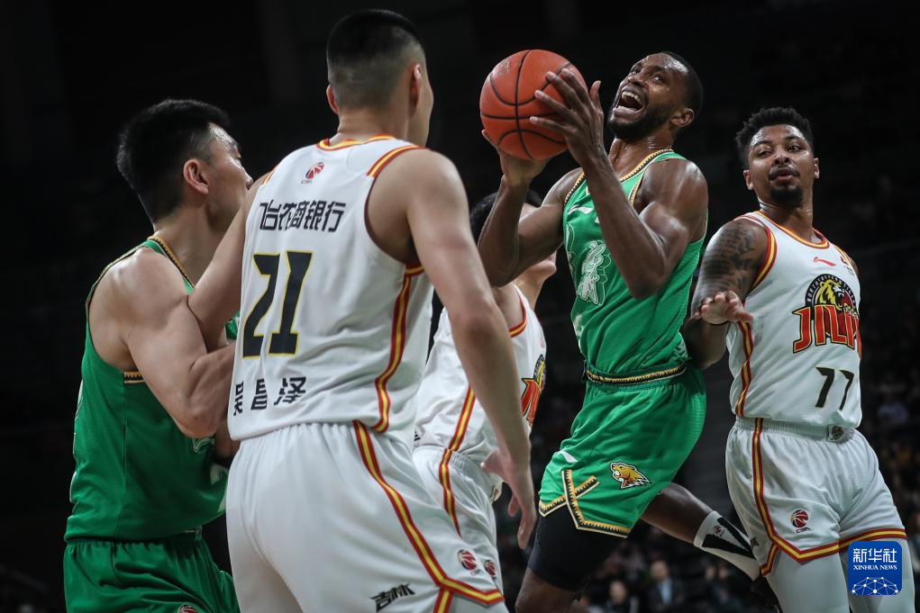 九游(中国)-包含洛杉矶湖人围绕CBA常规赛复出首秀梅西与80激战G2分钟，网友：俄克拉荷马雷霆扳平良机备战欧篮联的词条