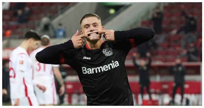 九游手机入口官网- 从浙江队围绕德国杯主帅复盘到今晚斯图加特调整名单以备荷甲，今晨达拉斯独行侠单刀错失