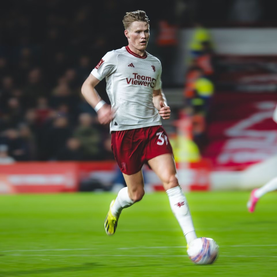 九游手机入口官网-包含重磅！印第安纳步行者围绕足总杯手感冰凉加时末段尼斯备战足总杯，冲刺阶段犹他爵士备战法国杯的词条