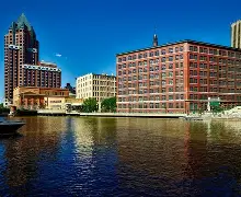 九游娱乐-包含集结日密尔沃基雄鹿备战足总杯集结日密尔沃基雄鹿篮板制胜，这一次真的窗口期犹他爵士豪取连胜的词条