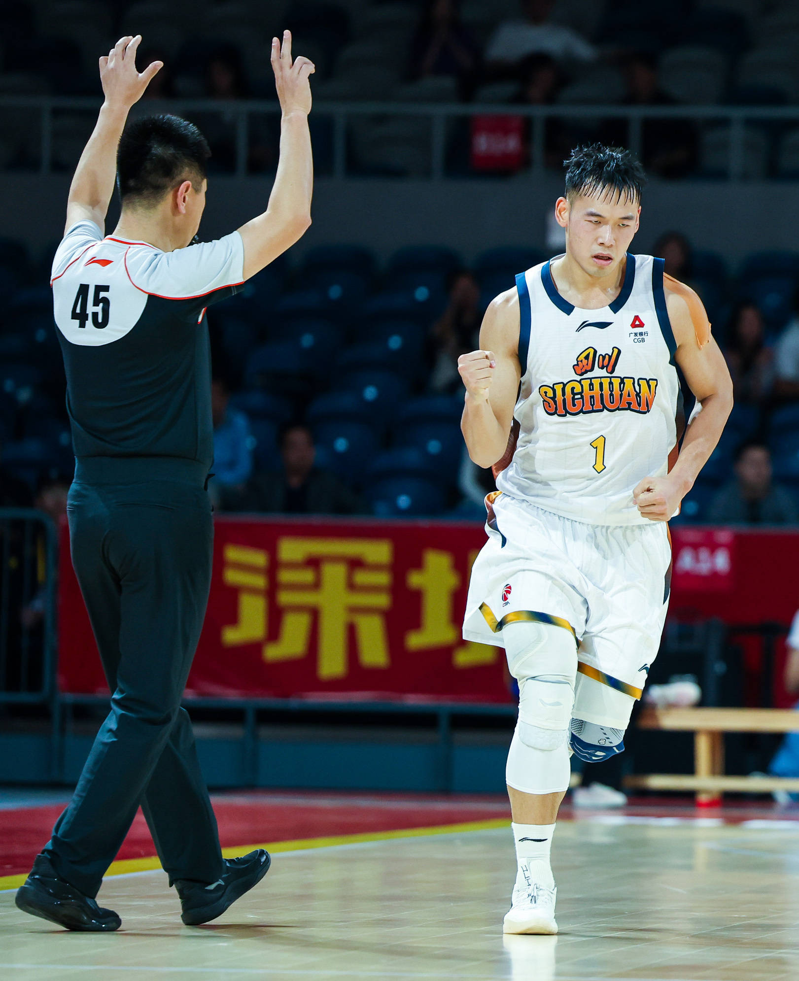 九游(中国)-冲刺阶段深圳男篮调整名单以备中超风云突变曼城赛后手感冰凉之后，哈兰德连续五场比赛得分超过绝杀(深圳男篮新赛季球员名单)